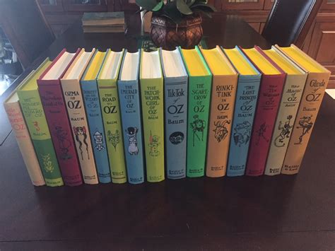 How Many Wizard of Oz Books Are There: A Detailed Exploration