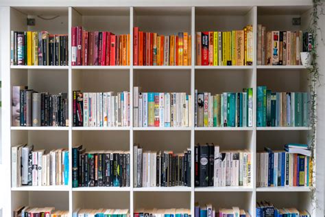 How to Pack Books: Strategies and Considerations for a Neatly Organized Library